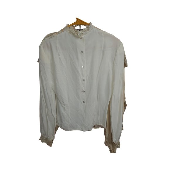 COPY - Vintage/Antique Lot of 5 Damaged/ Wounded Cream Various Era Blouses  "As… - Picture 14 of 16